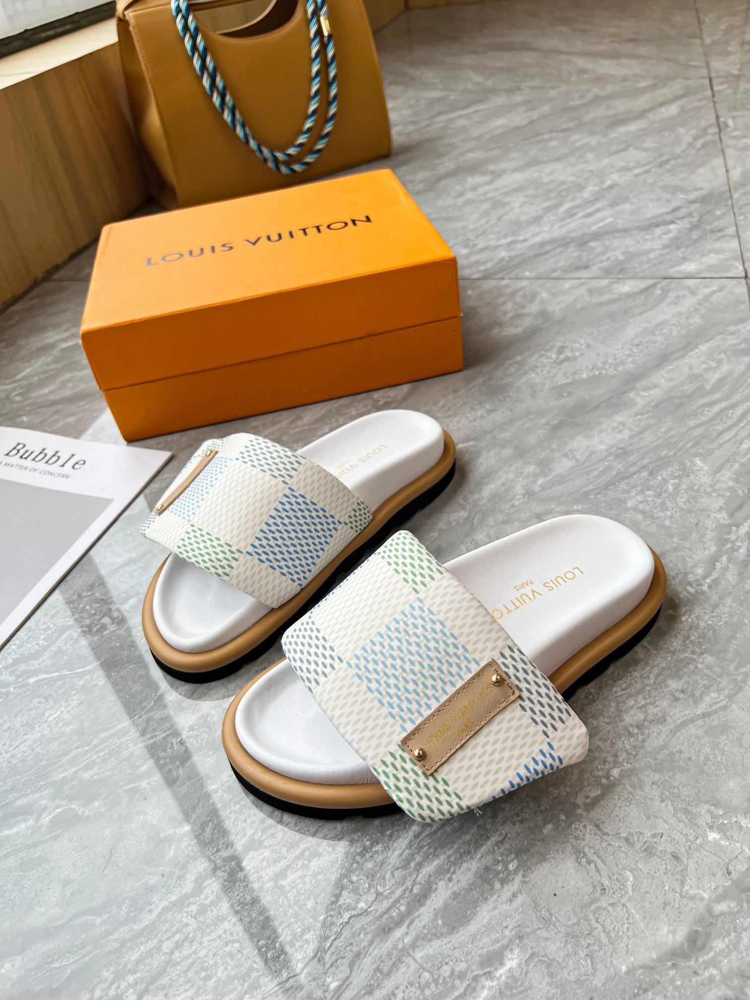 Louis Vuitton Slippers